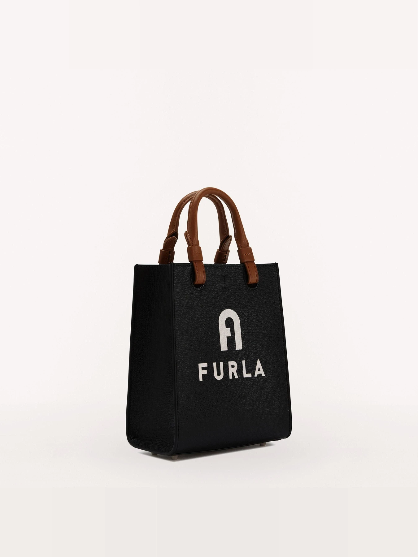 Сумки Furla модель WB00729BX1230E05001057 Сумки Furla модель WB00729BX1230E05001057 Фото
