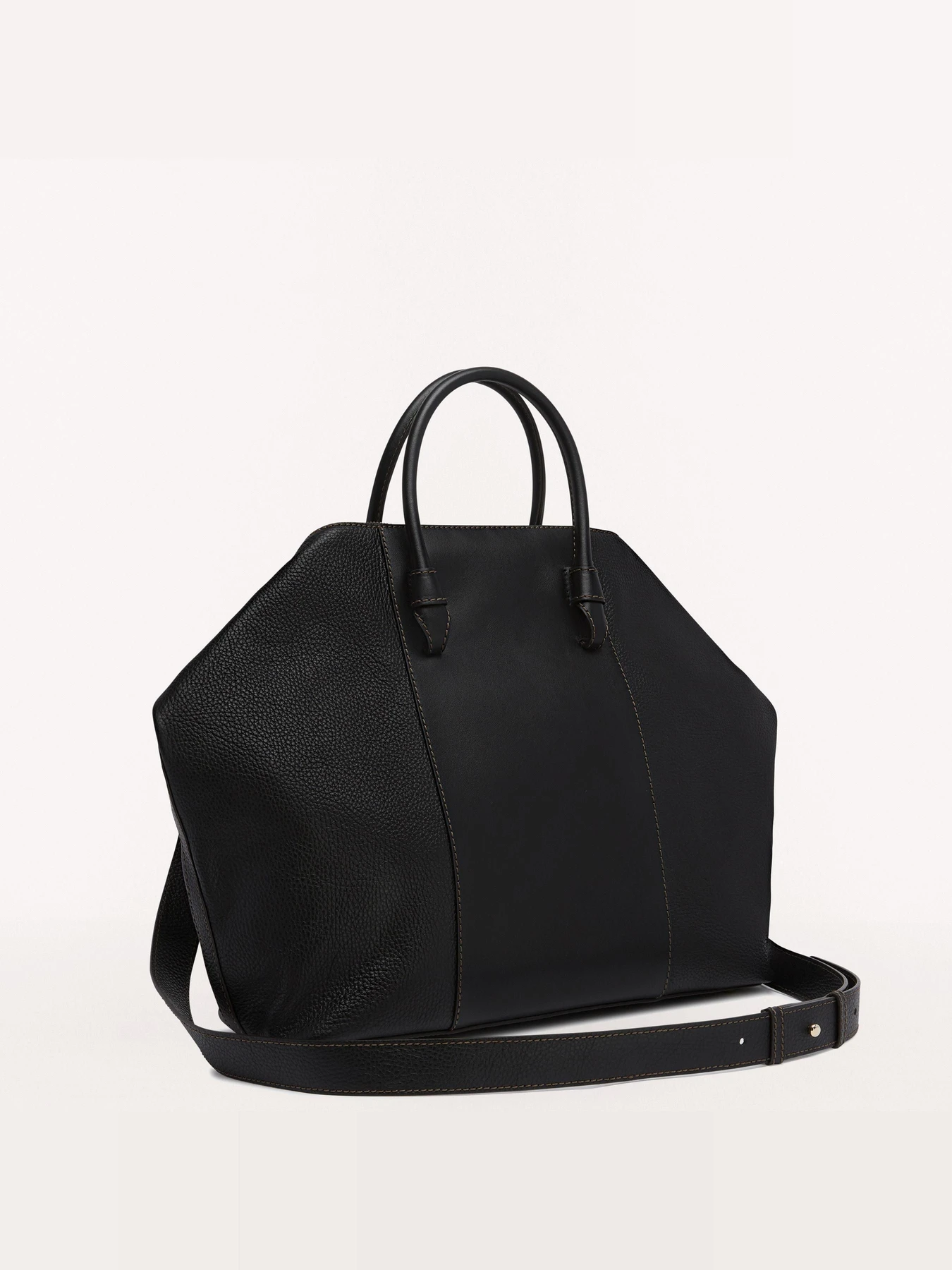 Сумки Furla модель WB00732BX0053O60001007 Сумки Furla модель WB00732BX0053O60001007 Фото