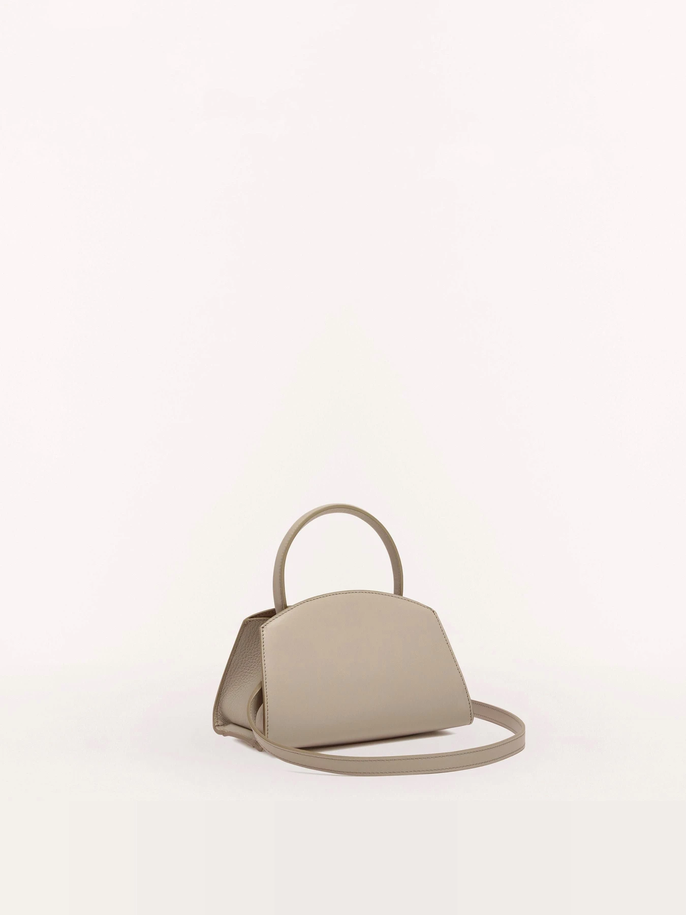 Сумки Furla GENESI MINI модель WB00869BX00532255S1007 Сумки Furla GENESI MINI модель WB00869BX00532255S1007 Фото