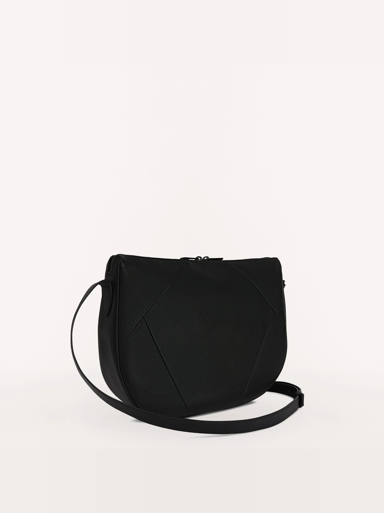 Сумки Furla FLOW M модель WB01050BX2317O60001020 Сумки Furla FLOW M модель WB01050BX2317O60001020 Фото
