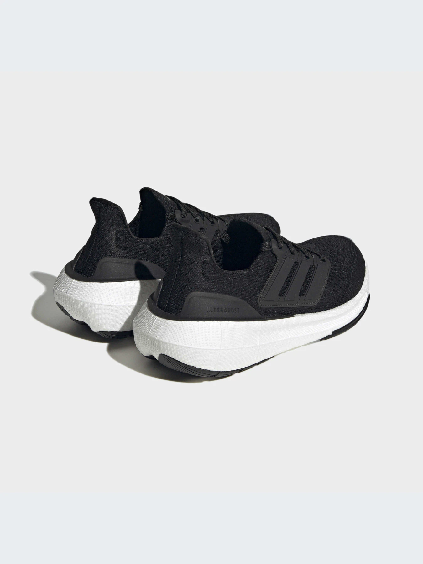 Кроссовки Adidas Ultraboost модель GY9353 Фото