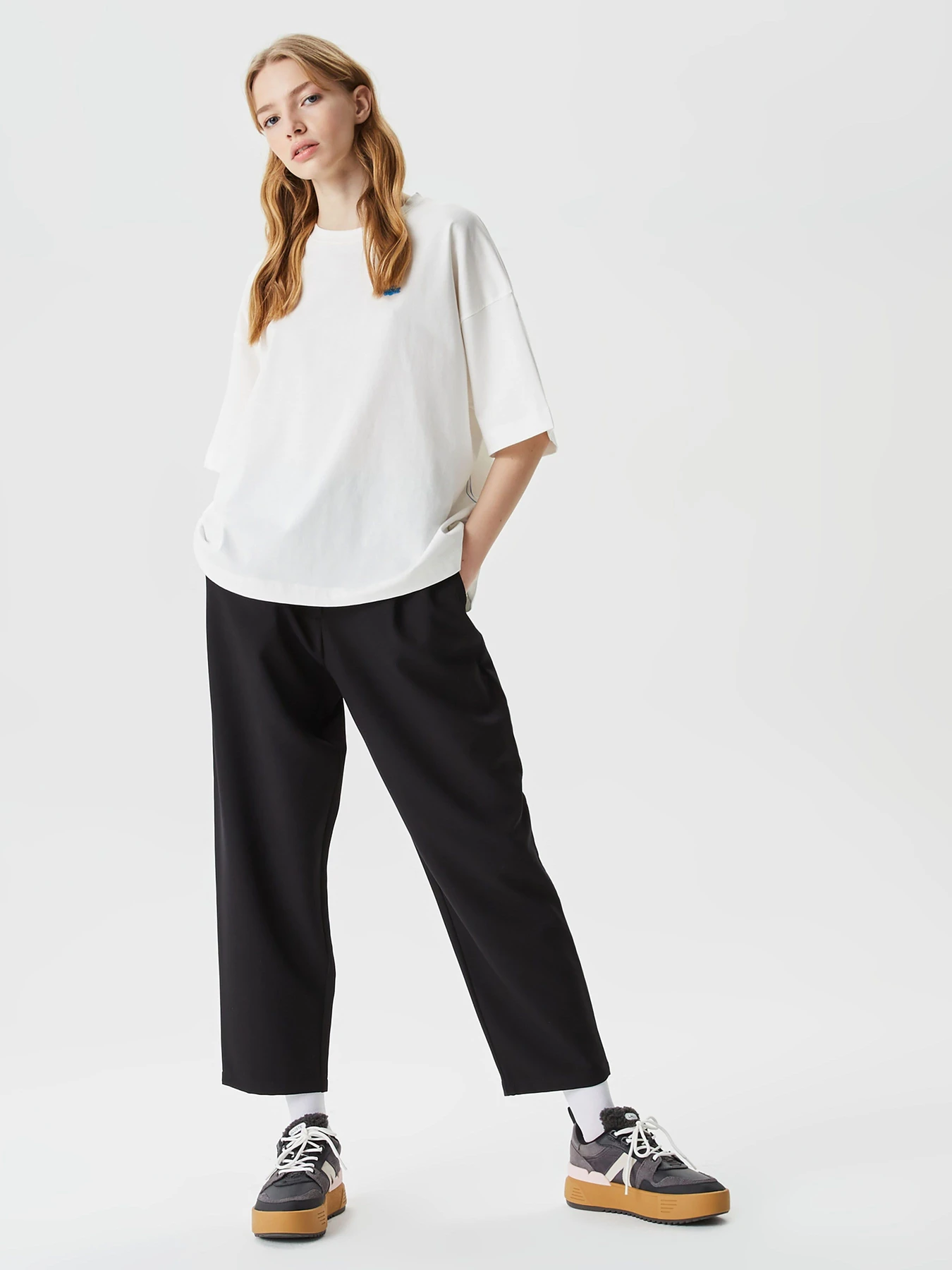 Футболки і поло Lacoste модель TF031717B Футболки і поло Lacoste модель TF031717B Фото