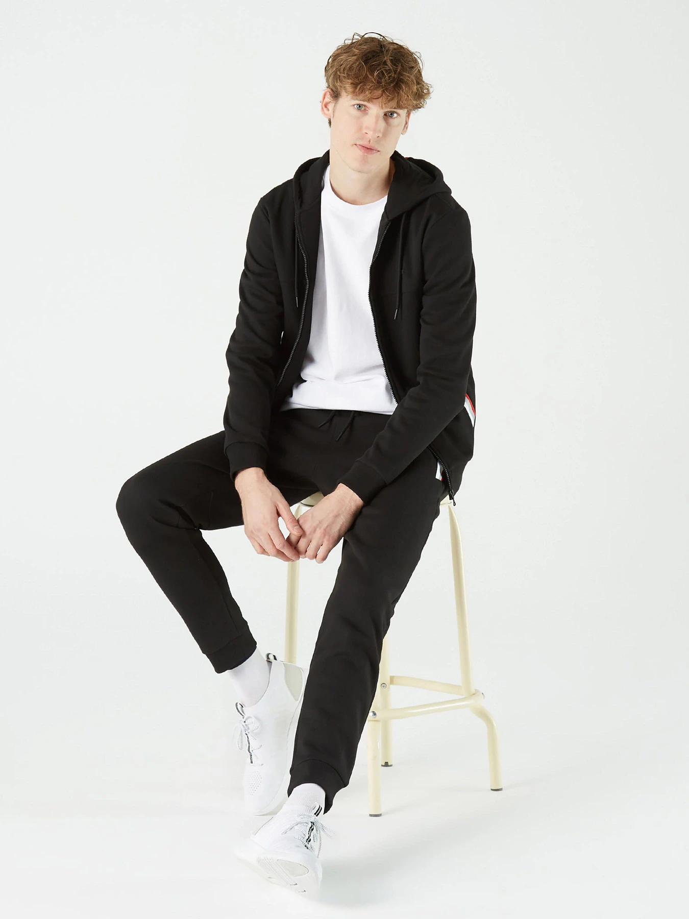 Худи и свитшоты Lacoste модель SH010808S Фото