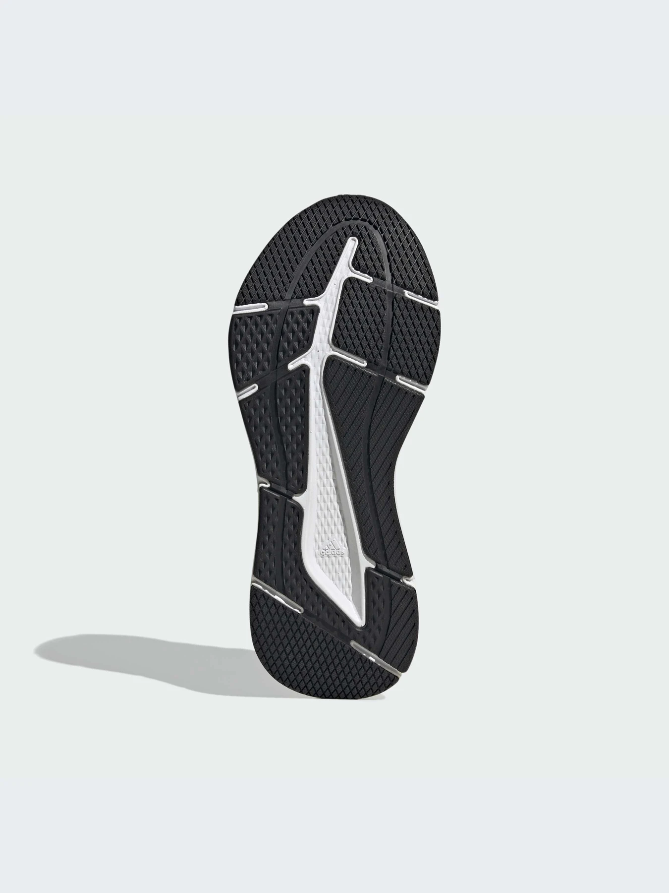 Кроссовки Adidas модель IE8120 Кроссовки Adidas модель IE8120 Фото