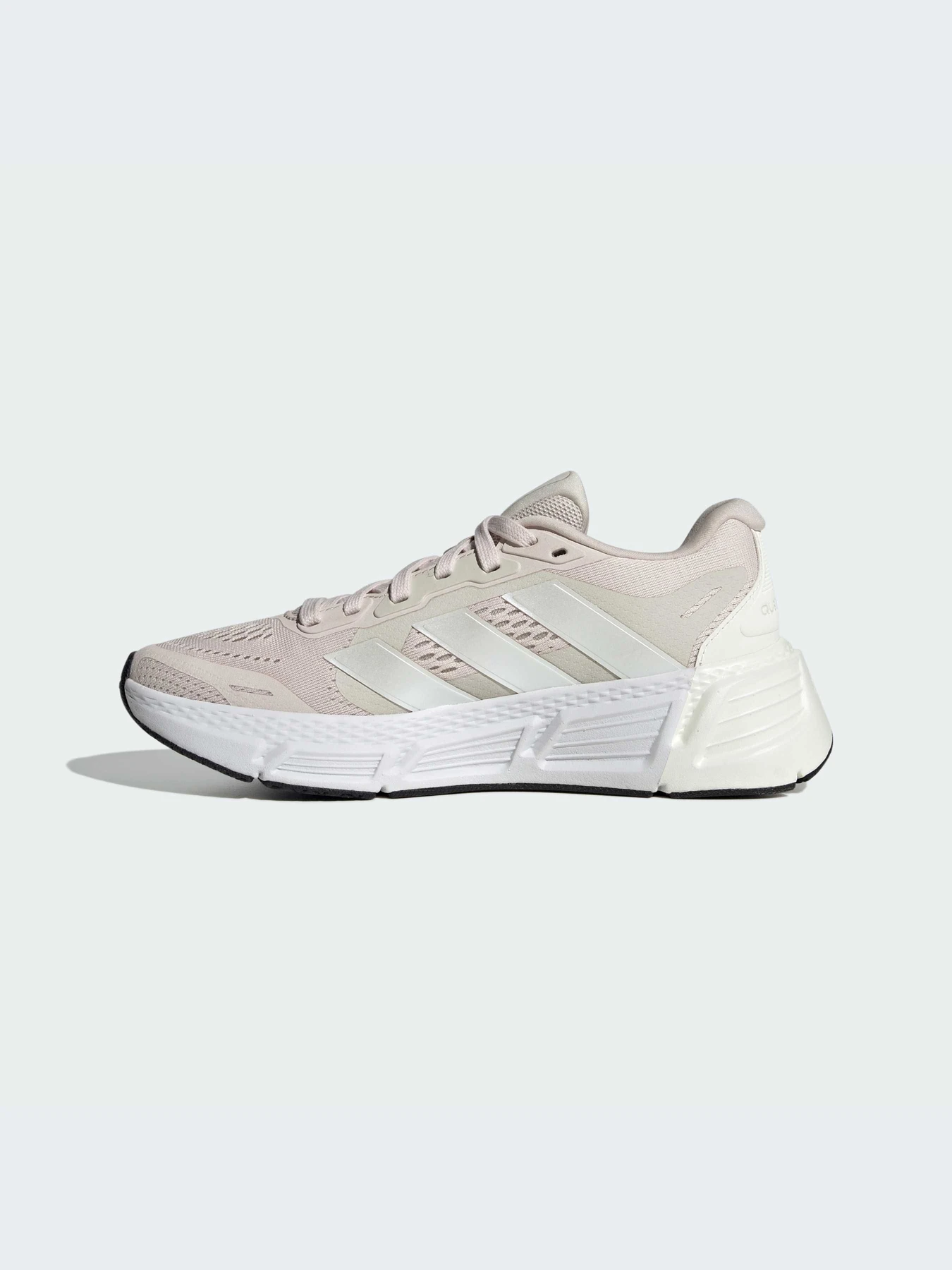 Кроссовки Adidas модель IE8120 Кроссовки Adidas модель IE8120 Фото