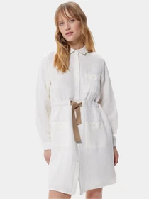 Платья Lacoste модель EF033434B Фото