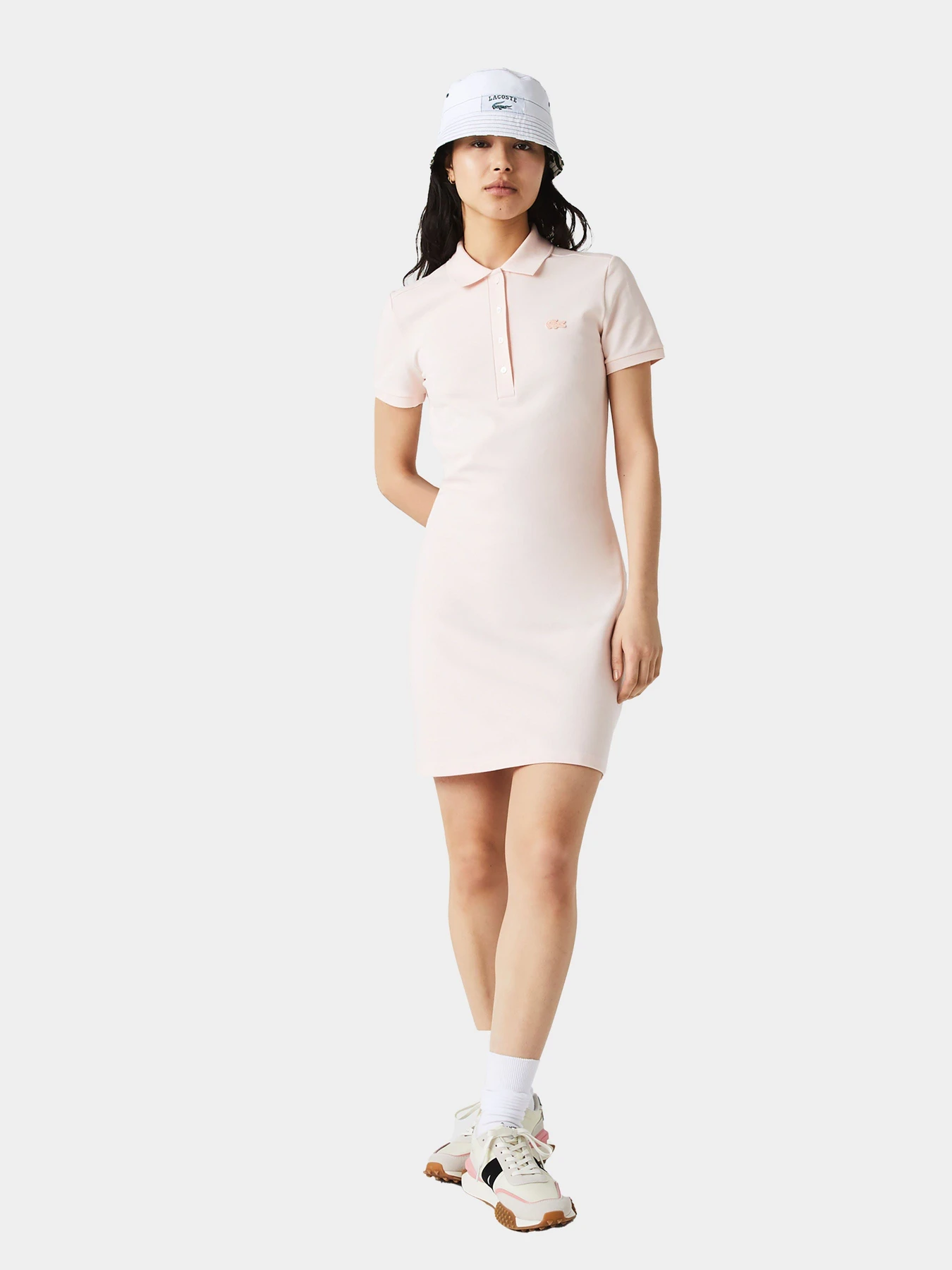 Сукні Lacoste модель EF5473CPM Сукні Lacoste модель EF5473CPM Фото