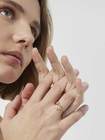 Каблучки TOUS модель 01807500 Фото