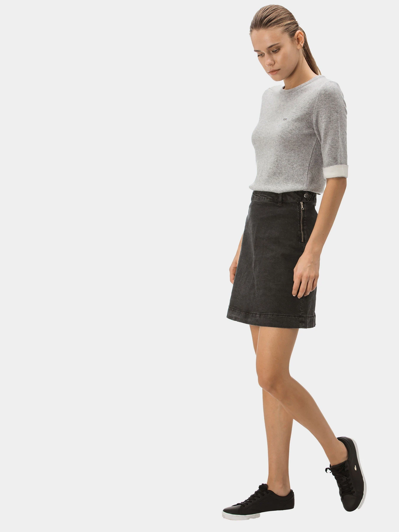 Юбки Lacoste модель JF190202G Юбки Lacoste модель JF190202G Фото