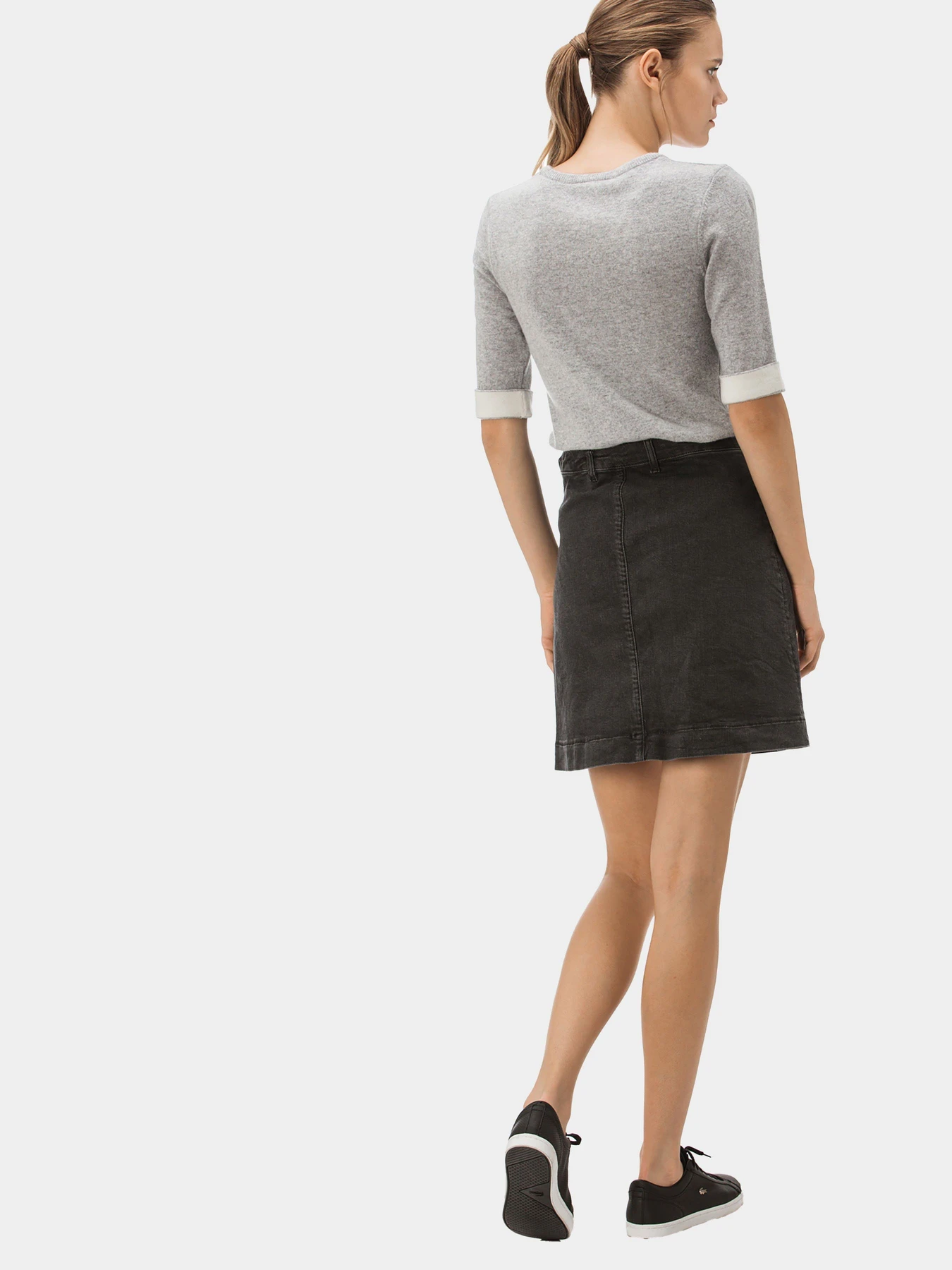 Юбки Lacoste модель JF190202G Юбки Lacoste модель JF190202G Фото