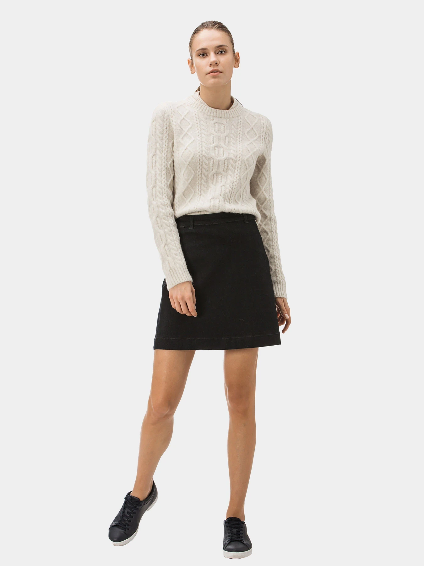 Юбки Lacoste модель JF190202L Юбки Lacoste модель JF190202L Фото