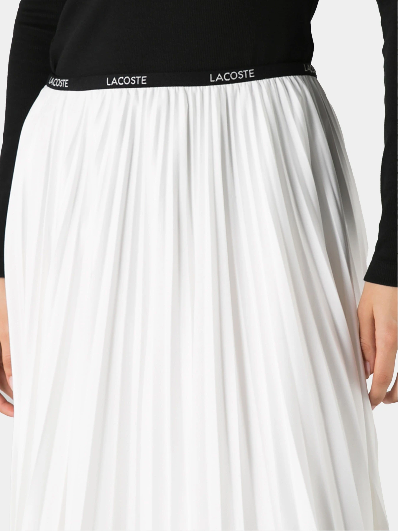 Юбки Lacoste модель JF545570V Юбки Lacoste модель JF545570V Фото