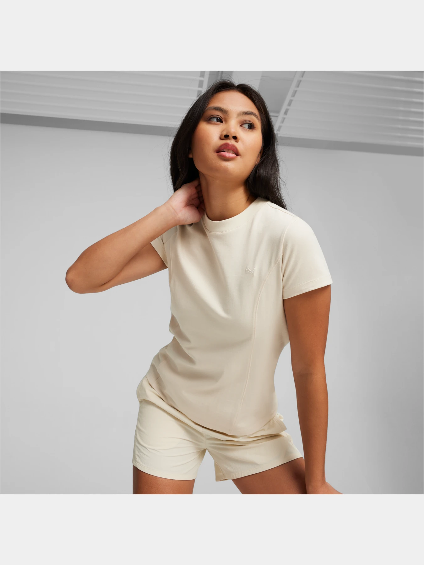 Футболки і поло PUMA Yona Tee модель 624021 Футболки і поло PUMA Yona Tee модель 624021 Фото
