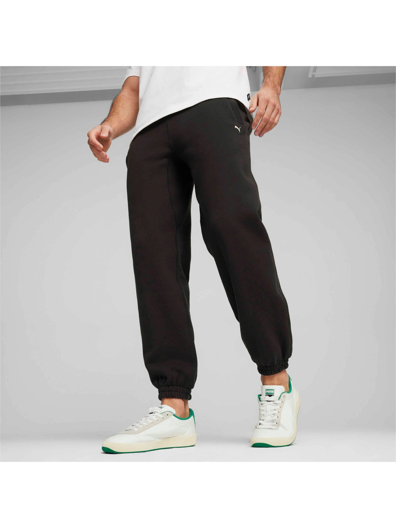 Штани PUMA Mmq Sweatpants модель 624007 Штани PUMA Mmq Sweatpants модель 624007 Фото