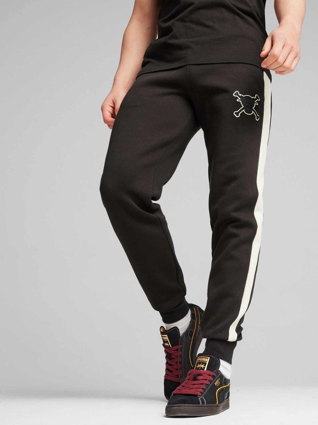 Брюки PUMA x One Piece T7 Pants модель 624671 Брюки PUMA x One Piece T7 Pants модель 624671 Фото