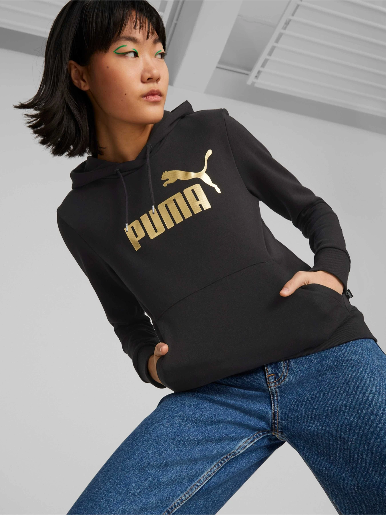 Худи и свитшоты PUMA Ess+ Metallic Logo Hoodie модель 849096 Фото