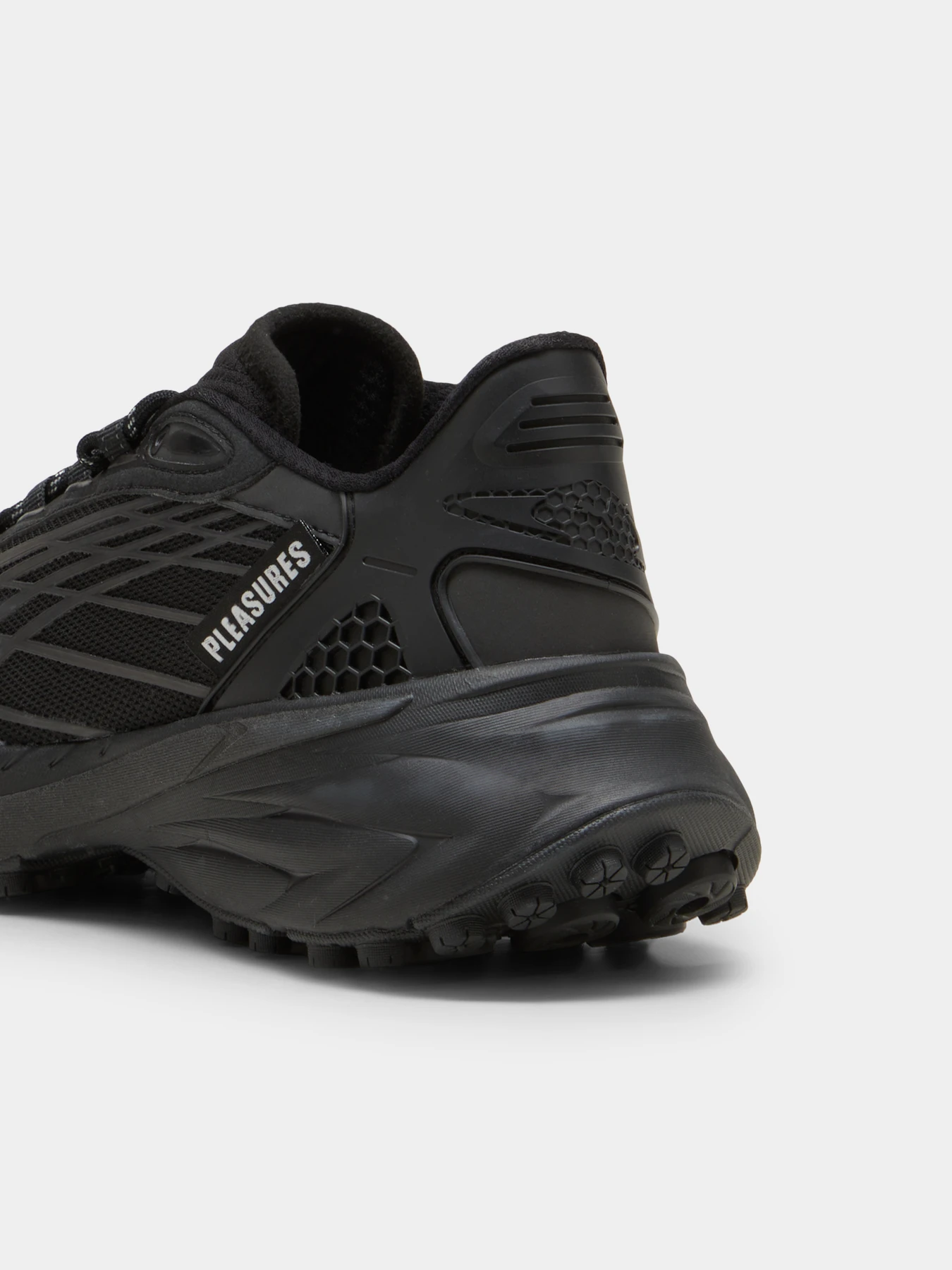 Кроссовки PUMA Spirex Pleasures модель 396037 Фото