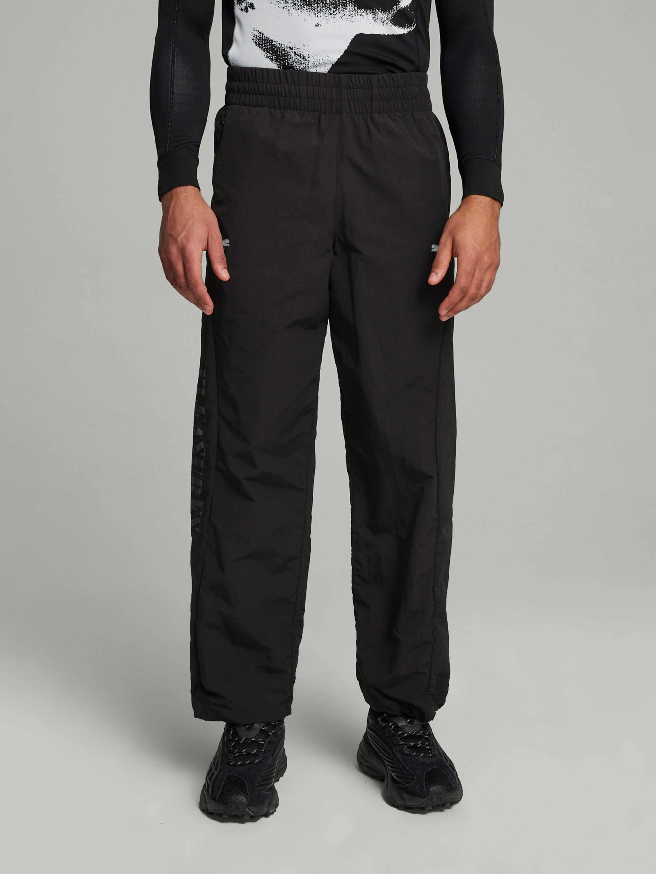 Штани PUMA x Pleasures Track Pants модель 624099 Штани PUMA x Pleasures Track Pants модель 624099 Фото