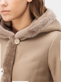 Куртки та дублянки Lacoste модель BF143030A Фото