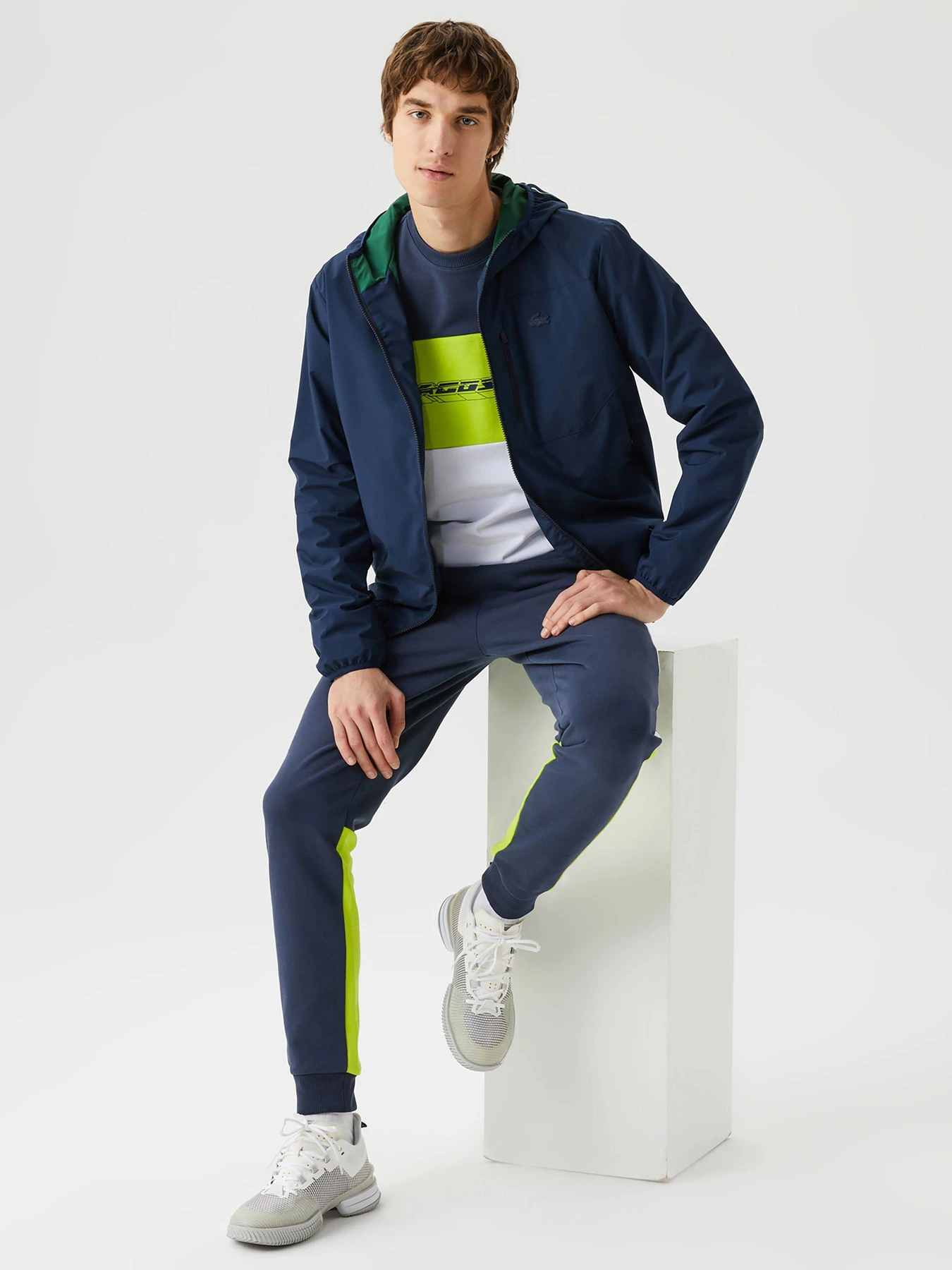 Куртки та дублянки Lacoste модель BH030808L Фото