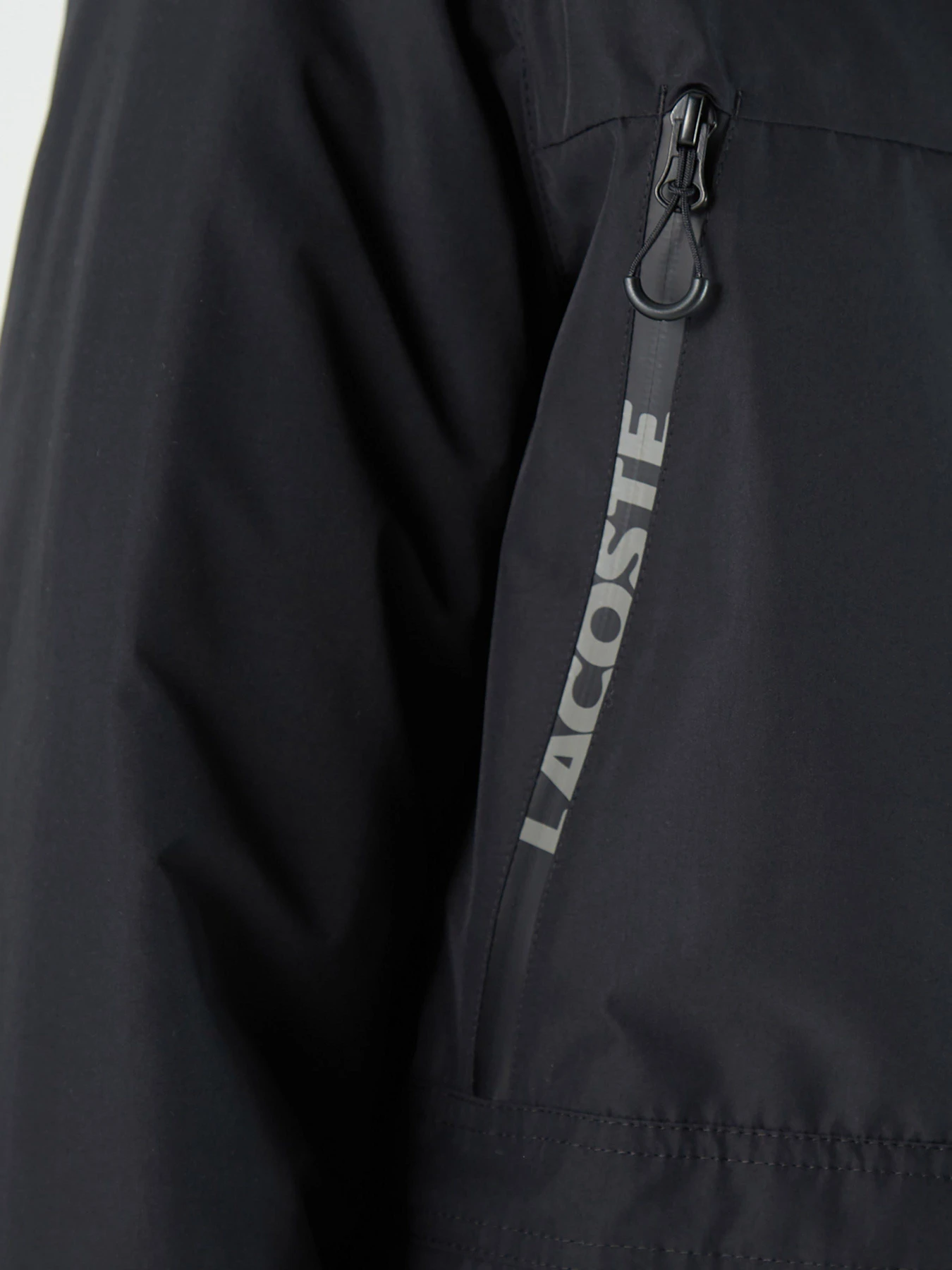 Куртки та дублянки Lacoste модель BH1510031 Фото