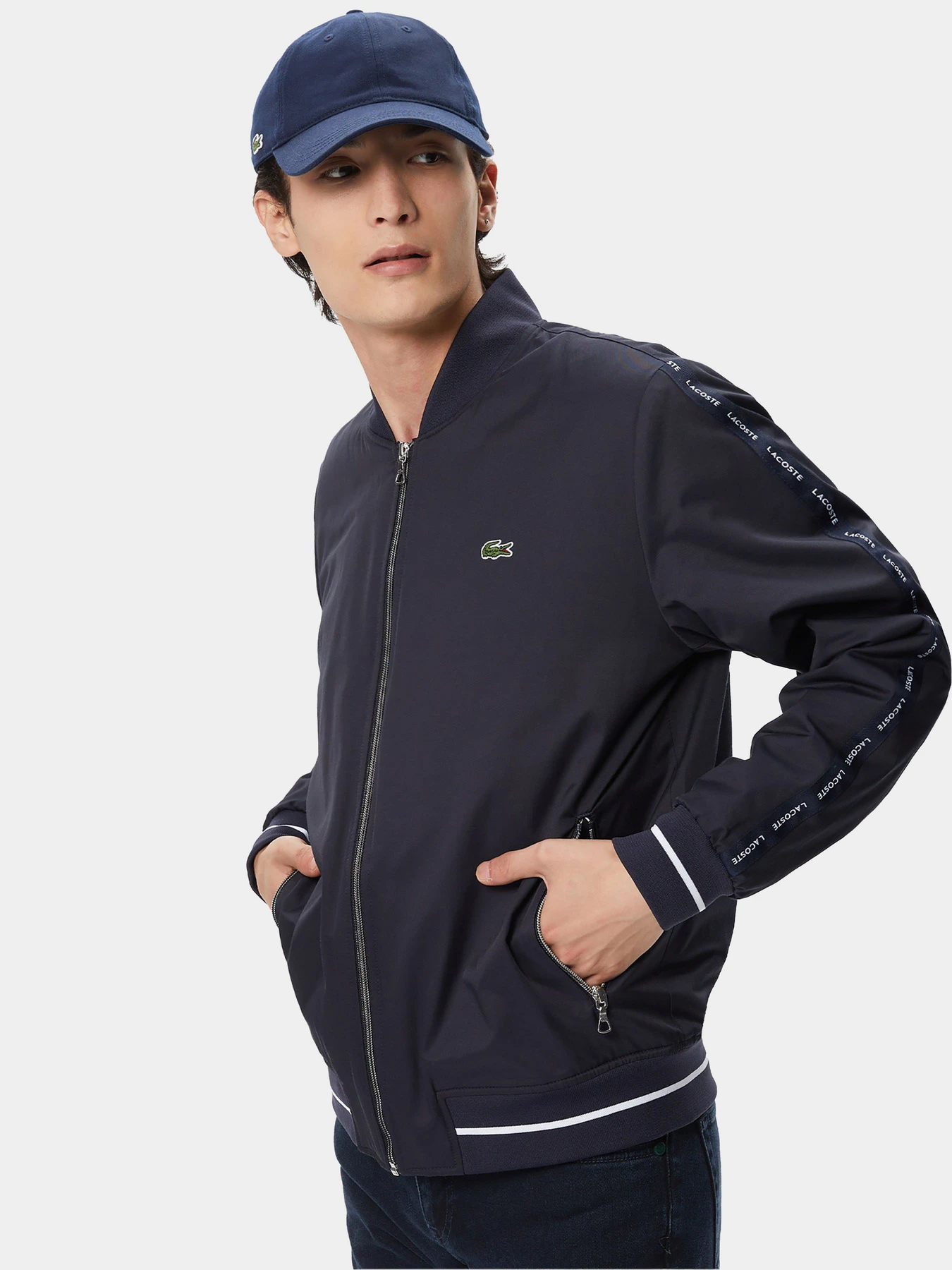 Куртки и дубленки Lacoste модель BH216464L Фото
