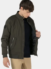 Куртки та дублянки Lacoste модель BH223434H Фото