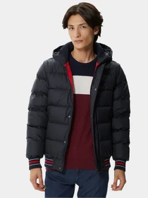 Куртки та дублянки Lacoste модель BH227474L Фото