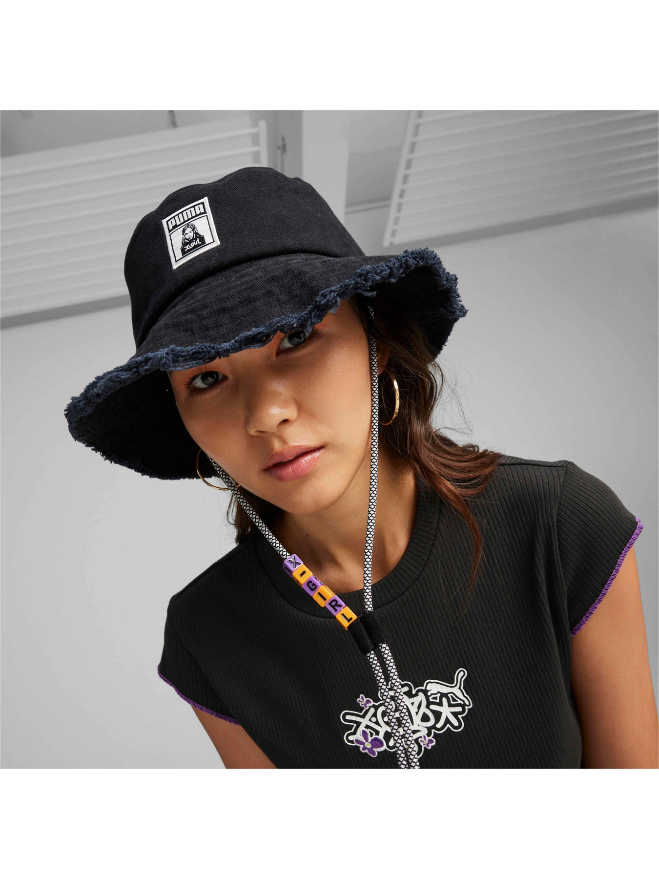 Шапки и кепки PUMA x X-girl Bucket Hat модель 025179 Фото