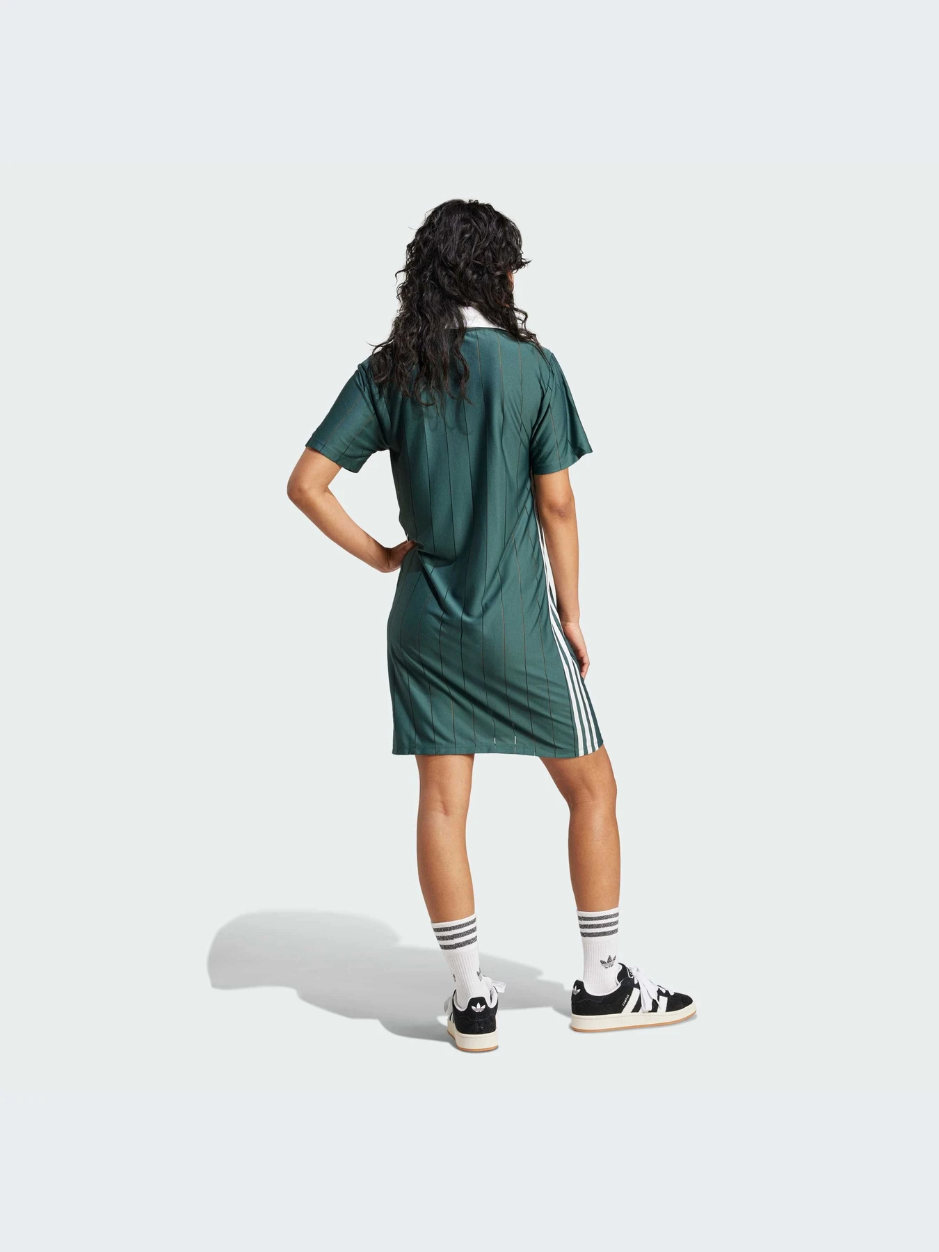 Платья Adidas Adicolor модель IX5507 Фото