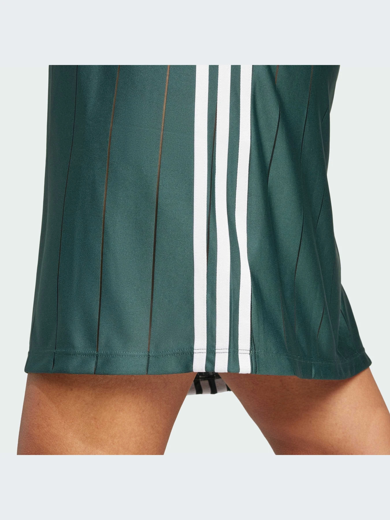 Платья Adidas Adicolor модель IX5507 Фото