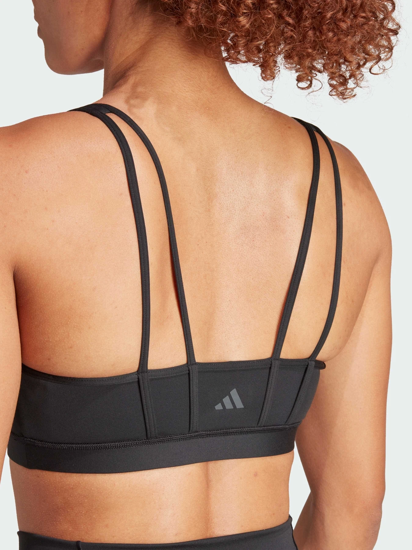 Футболки и поло Adidas модель IQ3371 Футболки и поло Adidas модель IQ3371 Фото