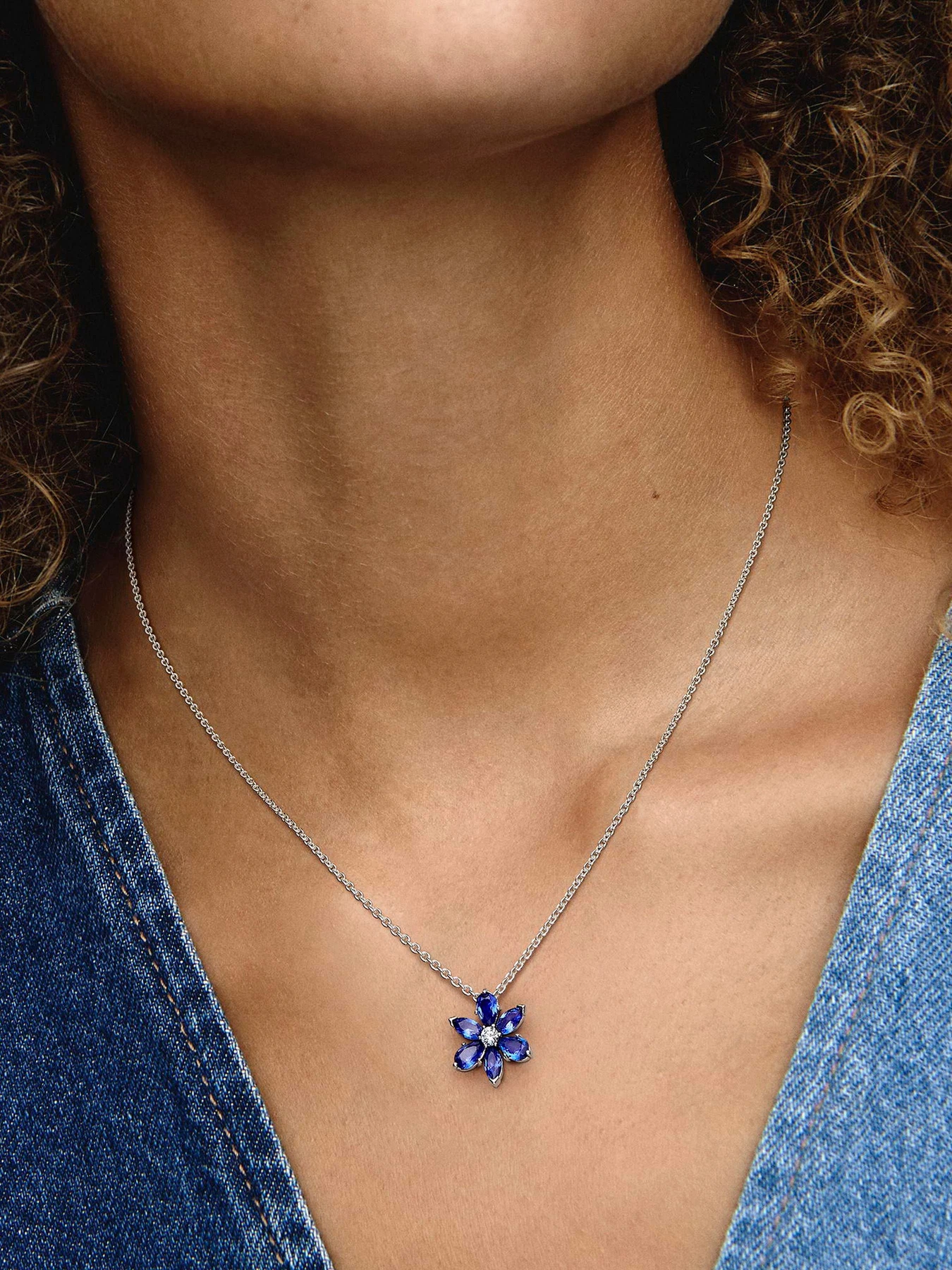 Кольє PANDORA модель 392387C02 Кольє PANDORA модель 392387C02 Фото