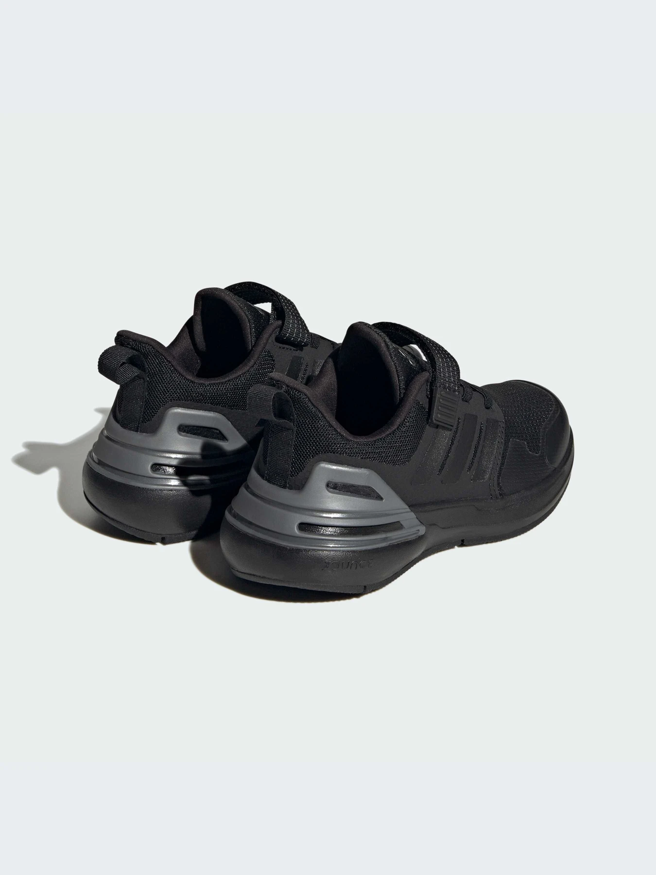 Кросівки Adidas модель HP2734 Кросівки Adidas модель HP2734 Фото