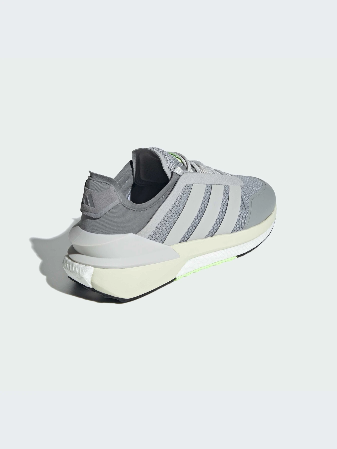 Кросівки Adidas AVRYN модель IE2640 Кросівки Adidas AVRYN модель IE2640 Фото
