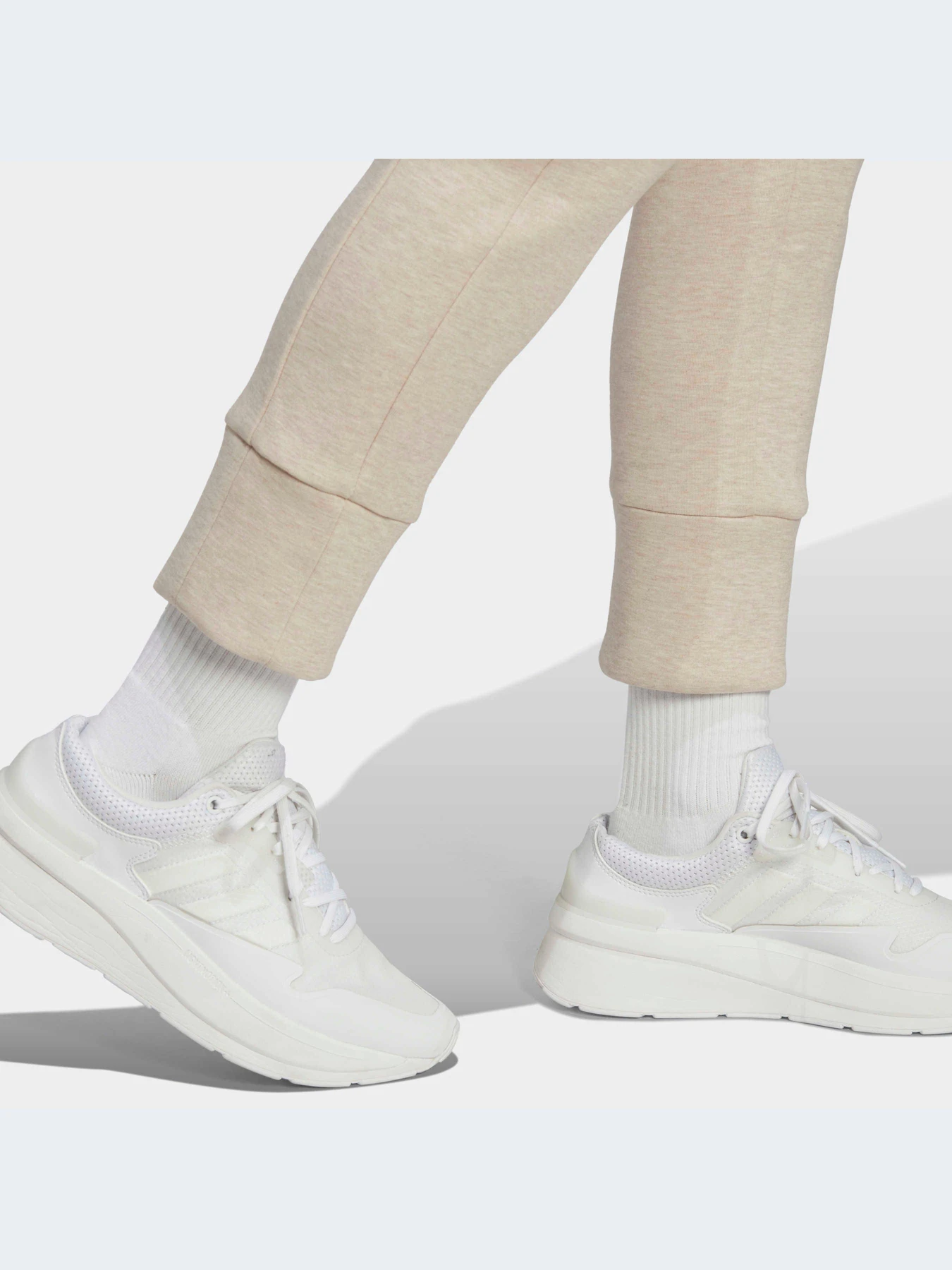 Брюки Adidas модель IC0301 Брюки Adidas модель IC0301 Фото