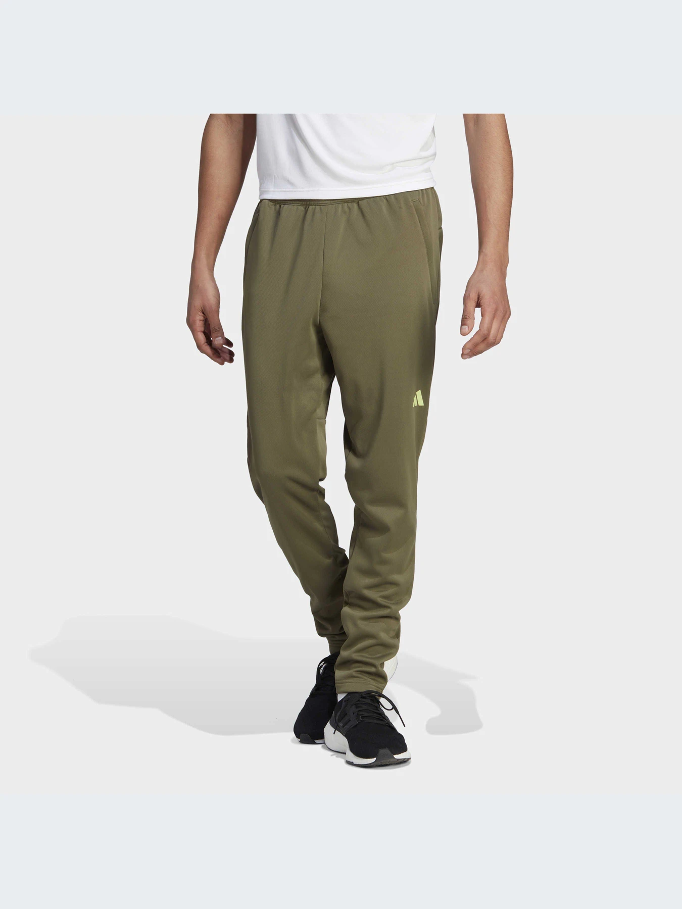 Брюки Adidas модель IJ9611 Брюки Adidas модель IJ9611 Фото