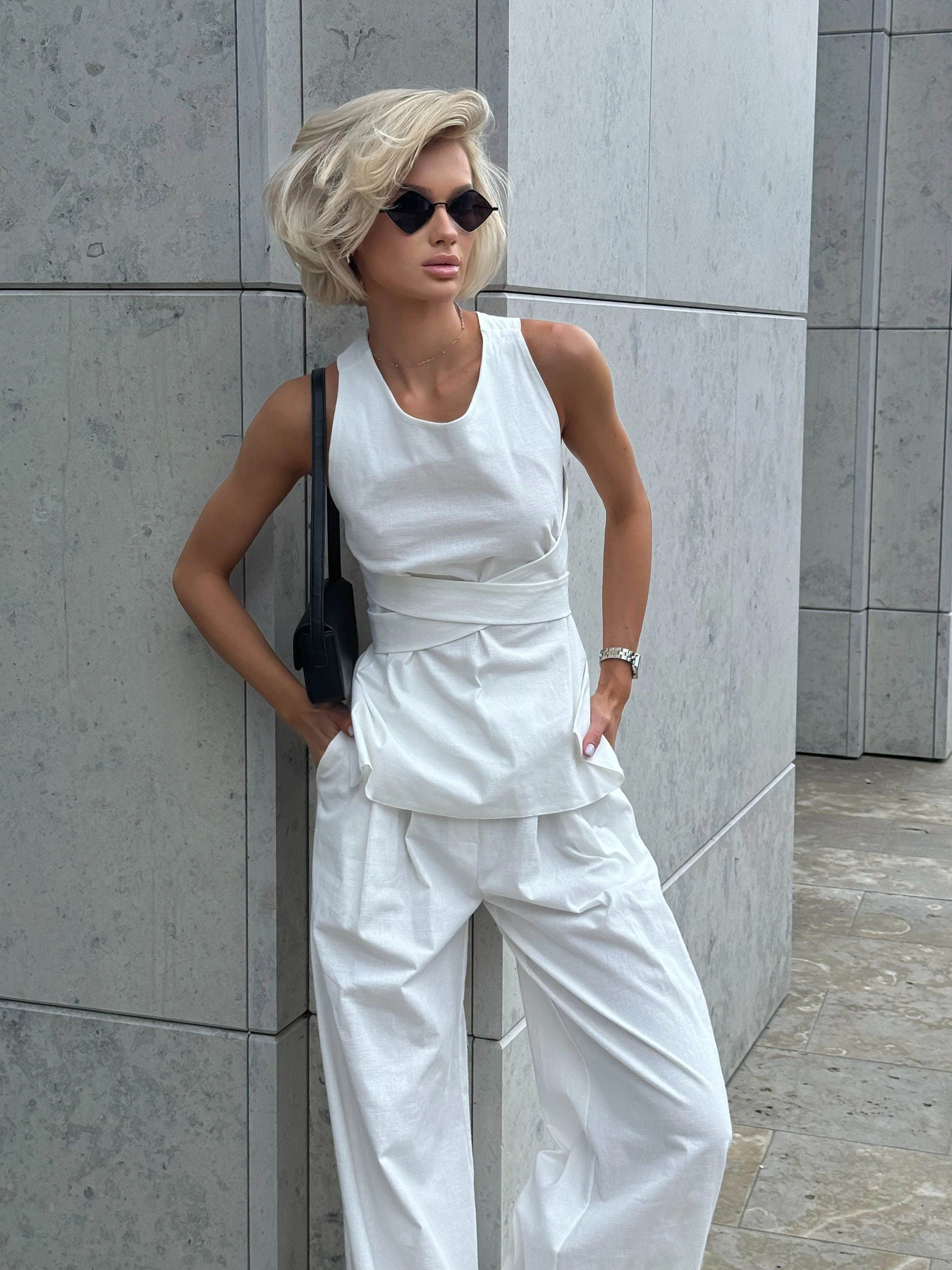 Костюмы Jadone Fashion модель Maki_Velet_bilyy Костюмы Jadone Fashion модель Maki_Velet_bilyy Фото