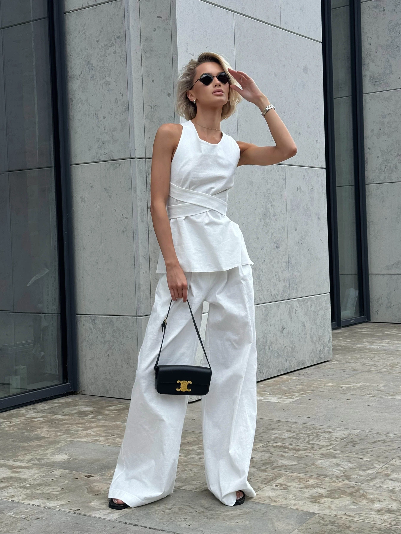 Костюмы Jadone Fashion модель Maki_Velet_bilyy Костюмы Jadone Fashion модель Maki_Velet_bilyy Фото
