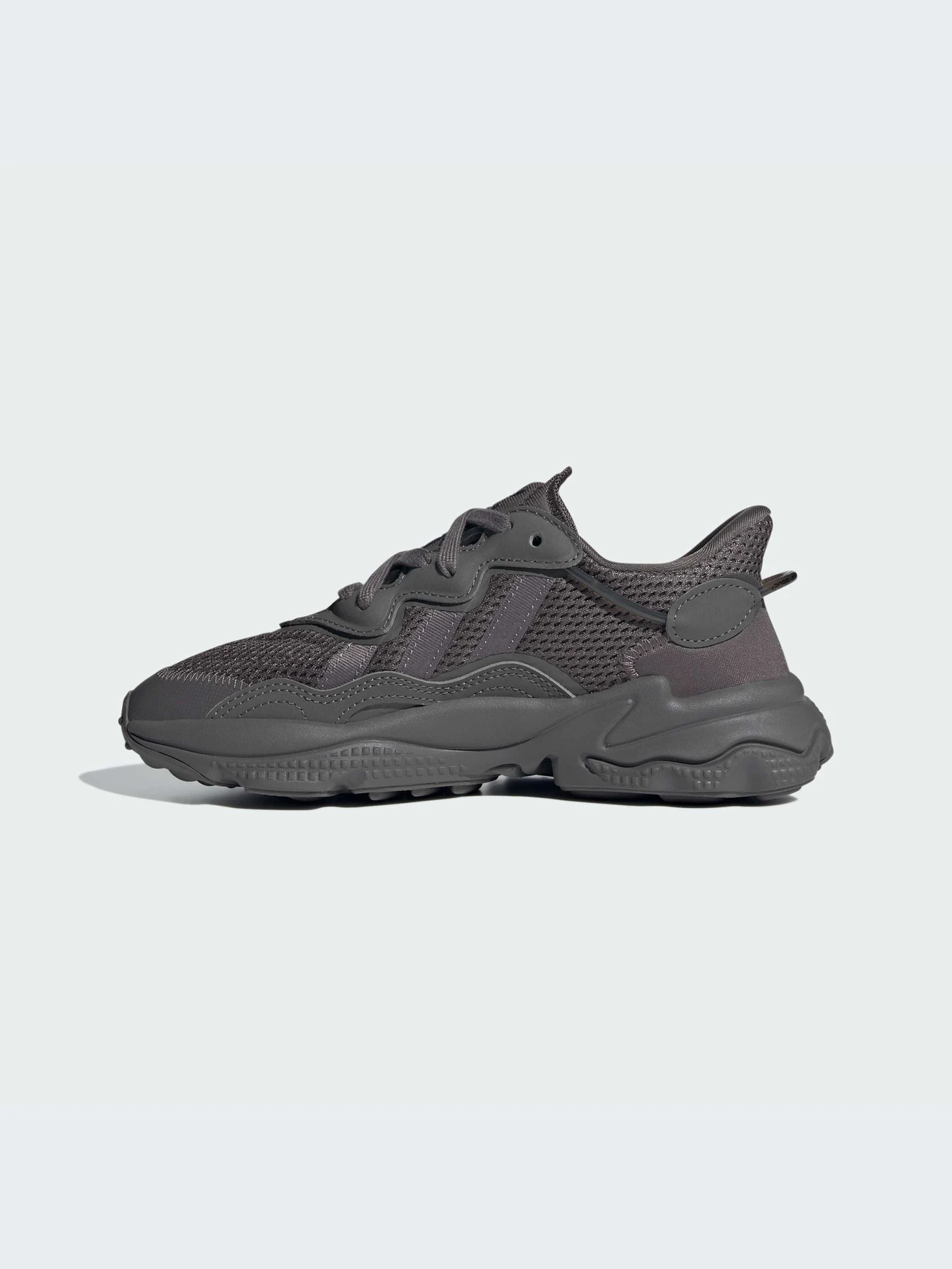 Кросівки Adidas Ozweego модель IE2782 Кросівки Adidas Ozweego модель IE2782 Фото
