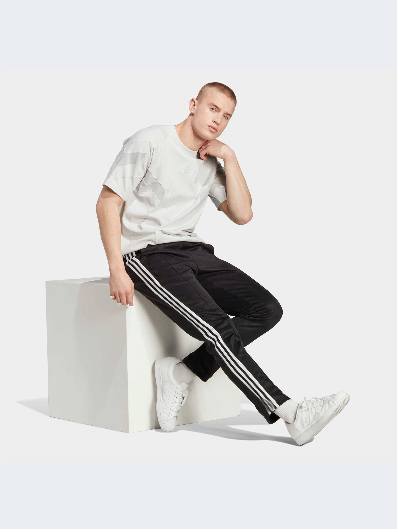 Футболки и поло Adidas модель HR8595 Футболки и поло Adidas модель HR8595 Фото