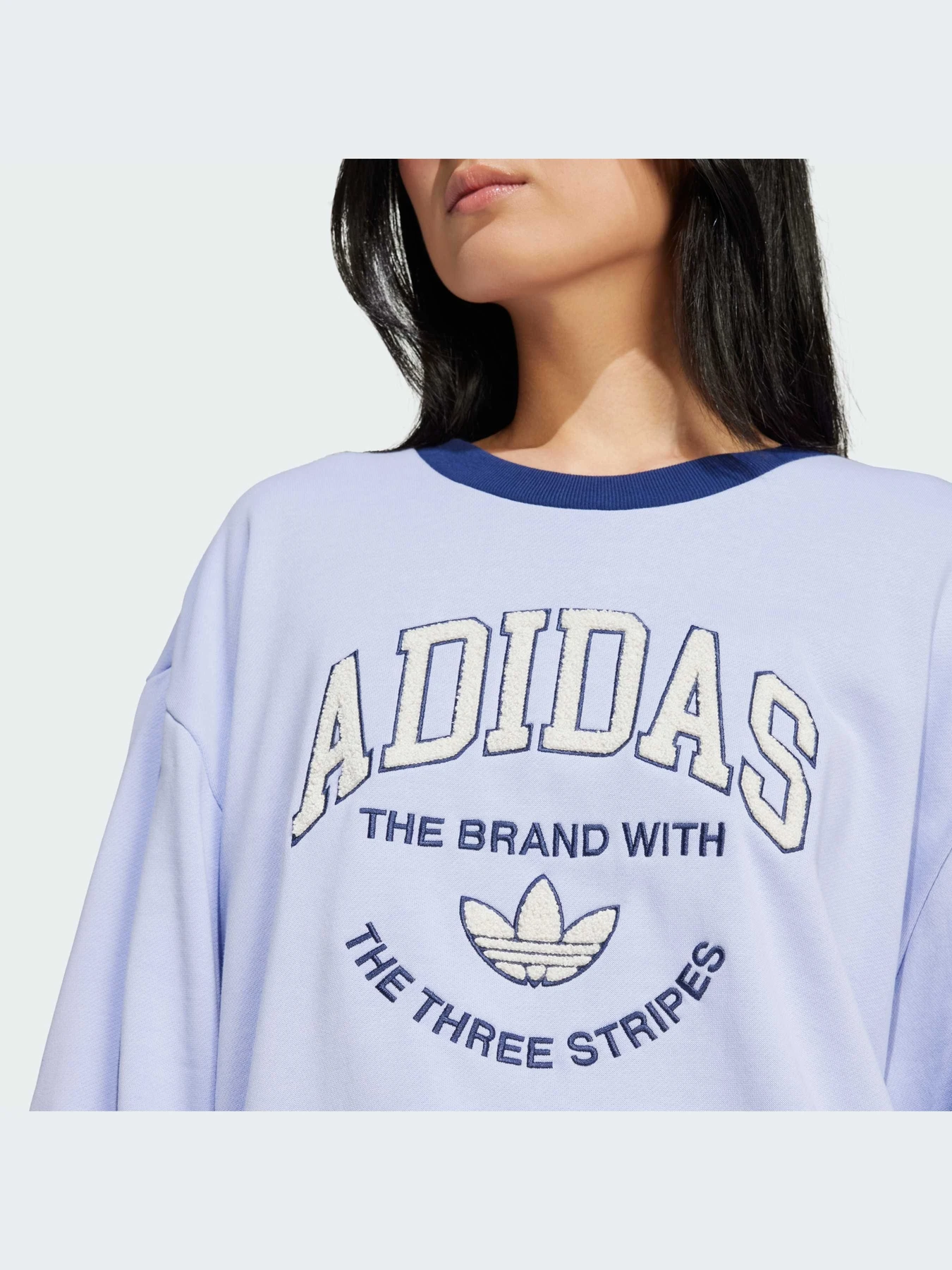 Худі та світшоти Adidas Graphics модель IT4271 Худі та світшоти Adidas Graphics модель IT4271 Фото