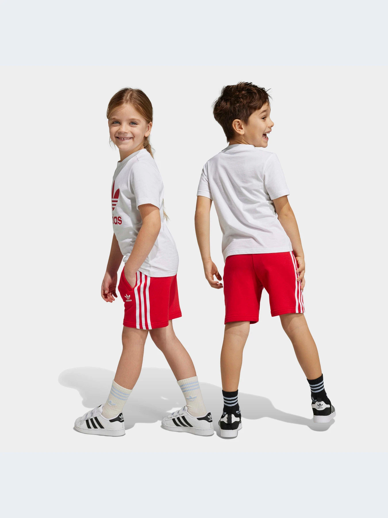 Костюмы Adidas Adicolor модель IB9894 Фото