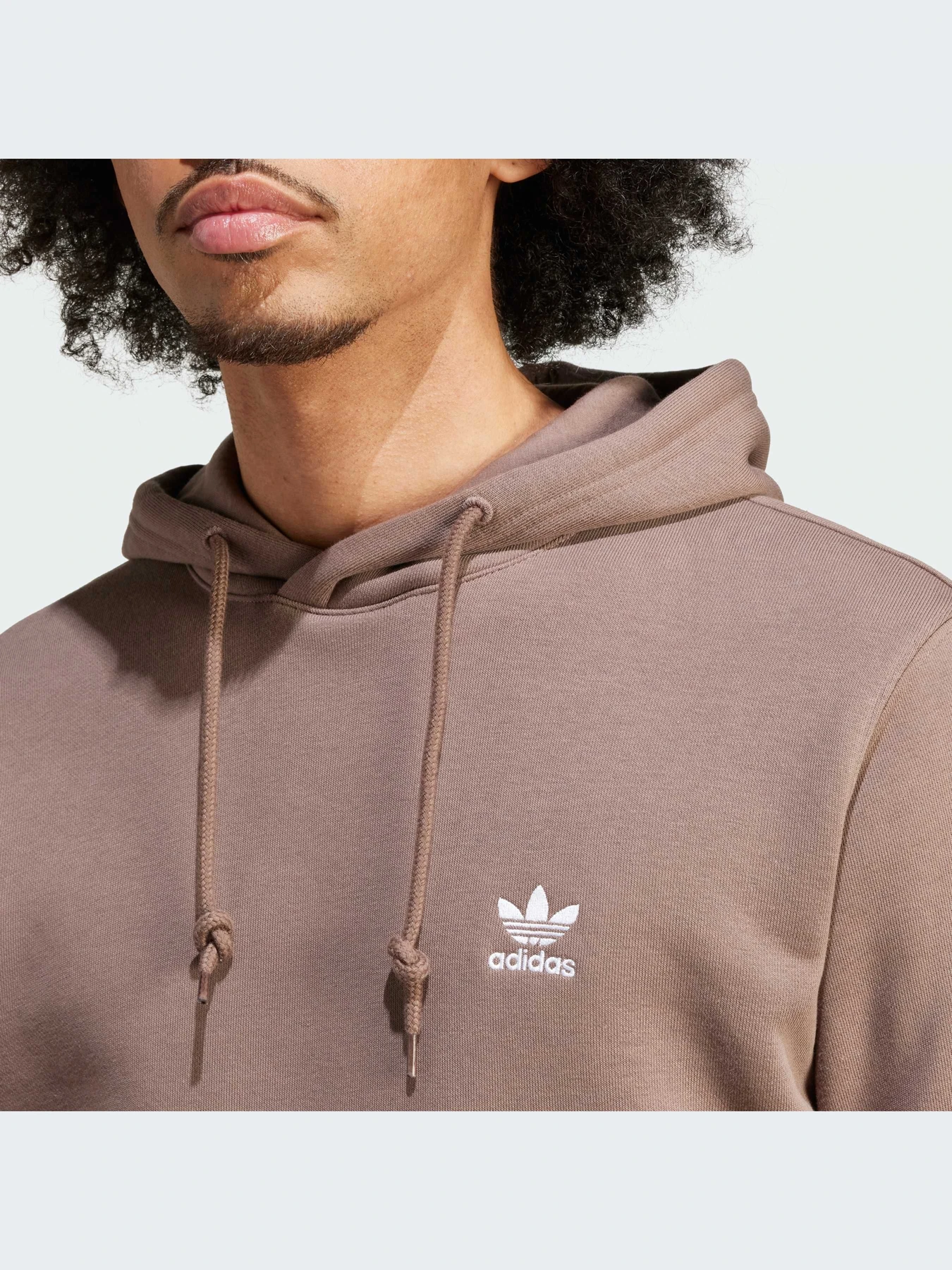 Худи и свитшоты Adidas модель IR7786 Худи и свитшоты Adidas модель IR7786 Фото