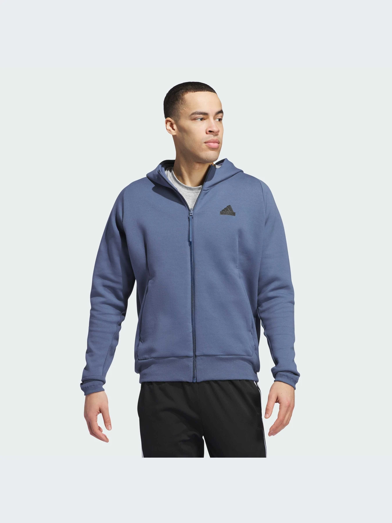 Худи и свитшоты Adidas ZNE модель IR5226 Худи и свитшоты Adidas ZNE модель IR5226 Фото