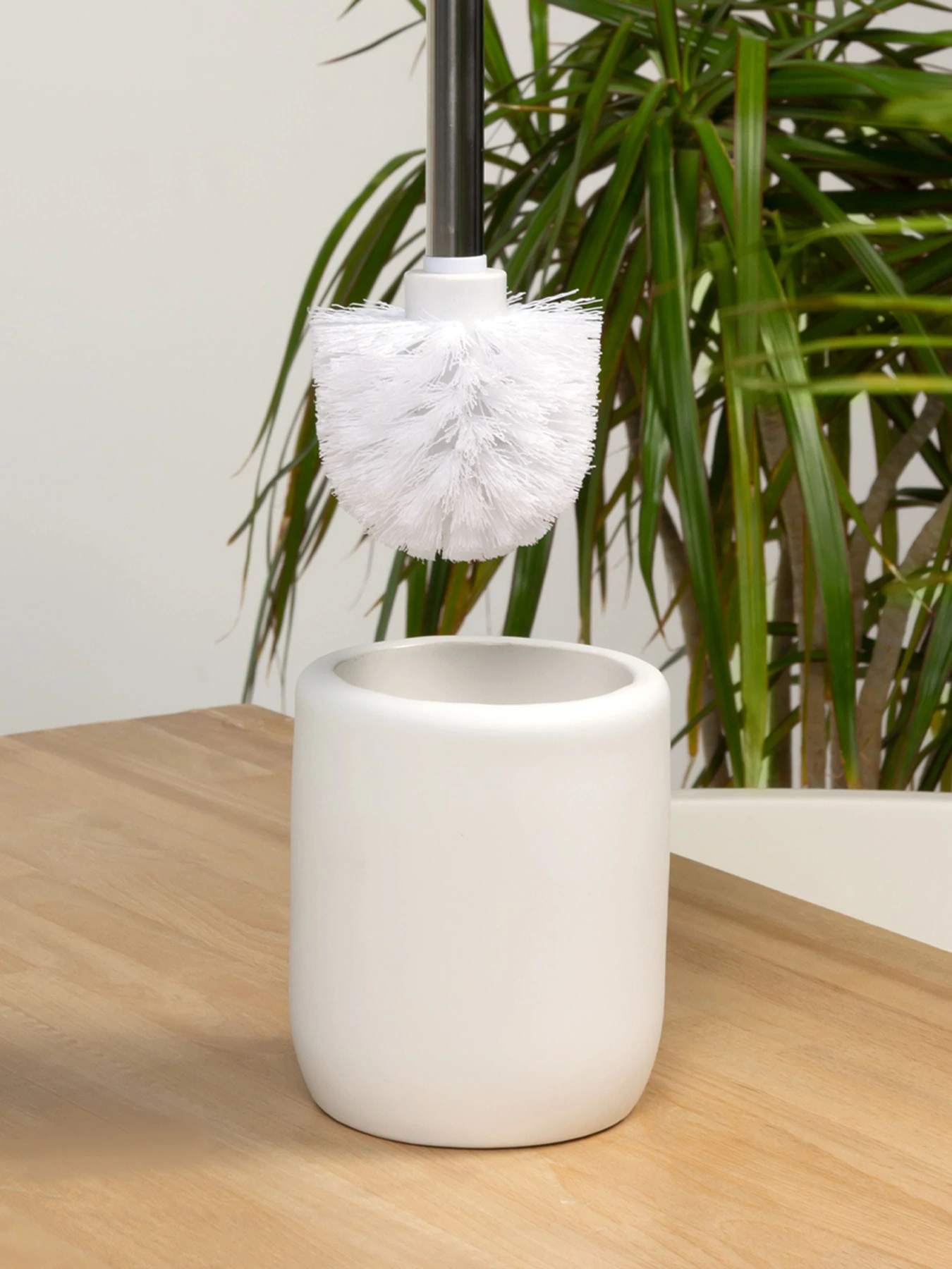 Ершик для унитаза белый Milan MBM HOME модель BA-25 WHITE Ершик для унитаза белый Milan MBM HOME модель BA-25 WHITE Фото