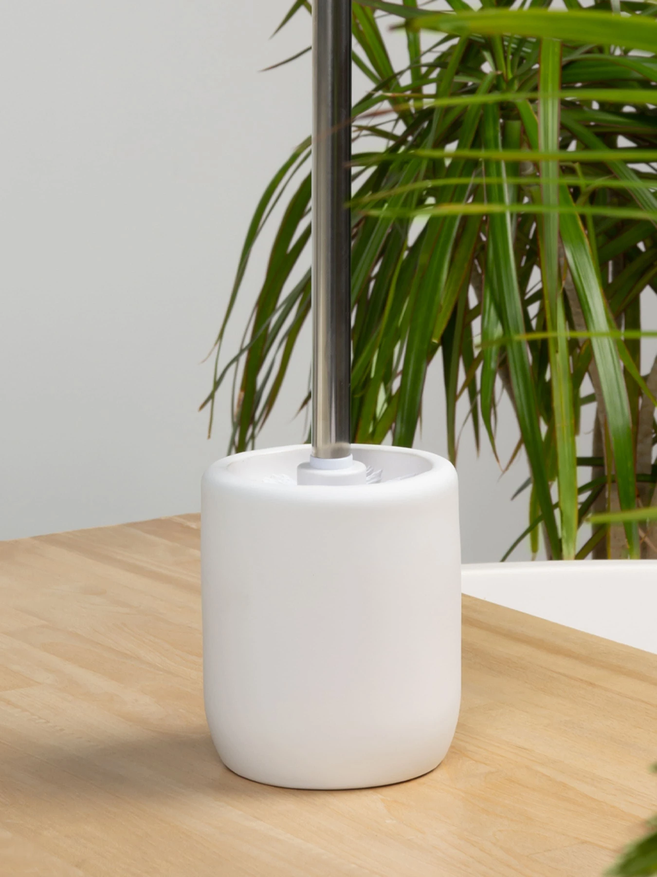 Ершик для унитаза белый Milan MBM HOME модель BA-25 WHITE Ершик для унитаза белый Milan MBM HOME модель BA-25 WHITE Фото