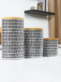 Емкость для хранения с узором серая/дерево MBM HOME модель KP-16 L GRAY/WOOD Фото