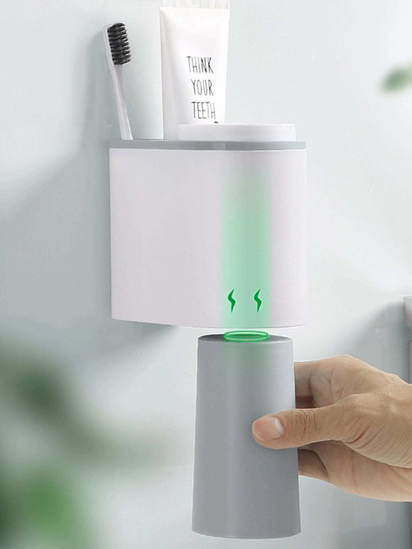 Держатель для зубных щеток со стаканами клеящийся белый с серым MBM HOME модель BP-20 WHITE/GRAY Держатель для зубных щеток со стаканами клеящийся белый с серым MBM HOME модель BP-20 WHITE/GRAY Фото