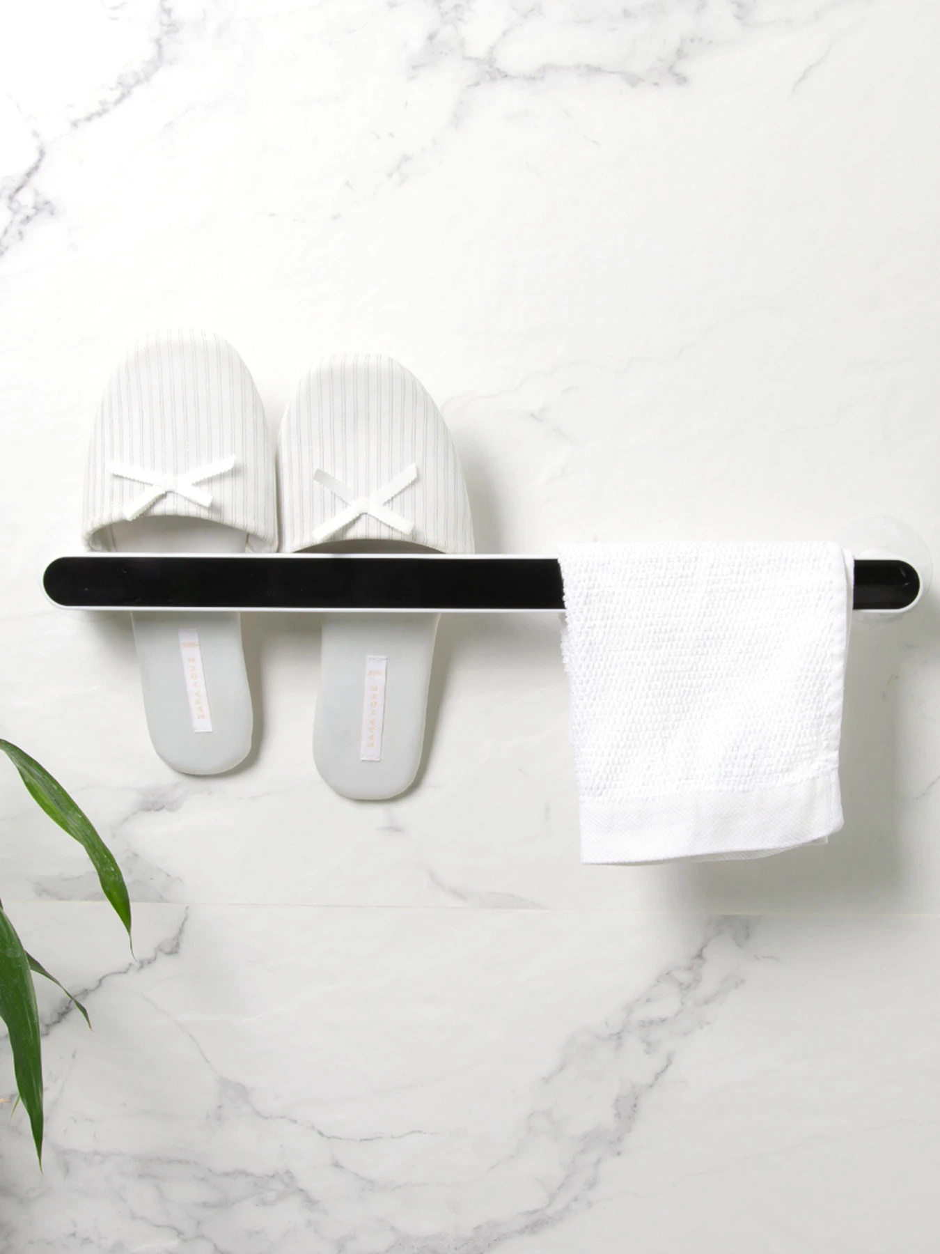 Тримач універсальний клейкий білий з чорним MBM HOME модель BP-30 WHITE/BLACK Фото